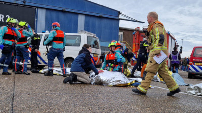 Politie, ambulance en brandweer werken samen bij grote oefening